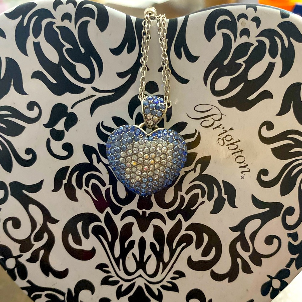 Brighton Love is all you need me necklace 💙🤍
